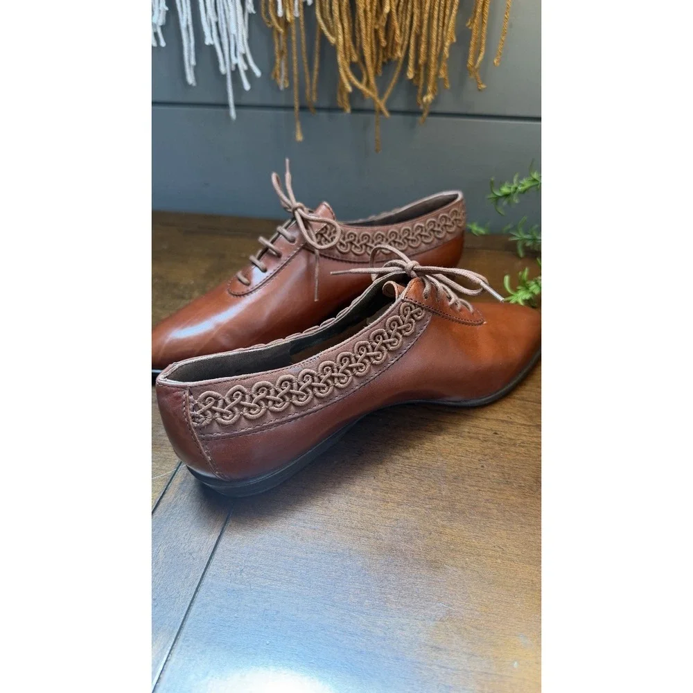 Via Spiga Womens Leather Dress Shoes Brown Pointed Toe Made in Italy-luxury 6.5
